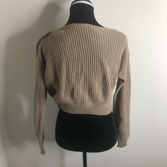 Khaki sweater, Size Large - Picture 4 of 6